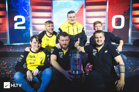 继续夯实自 继续夯实自