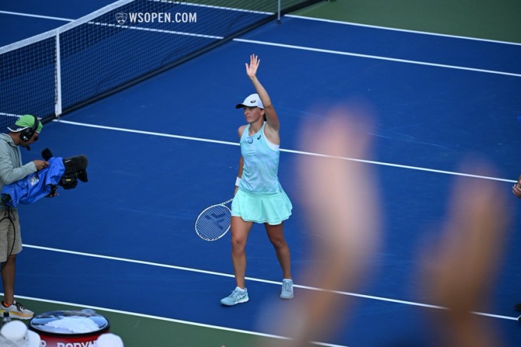 上的主动性 上的主动性